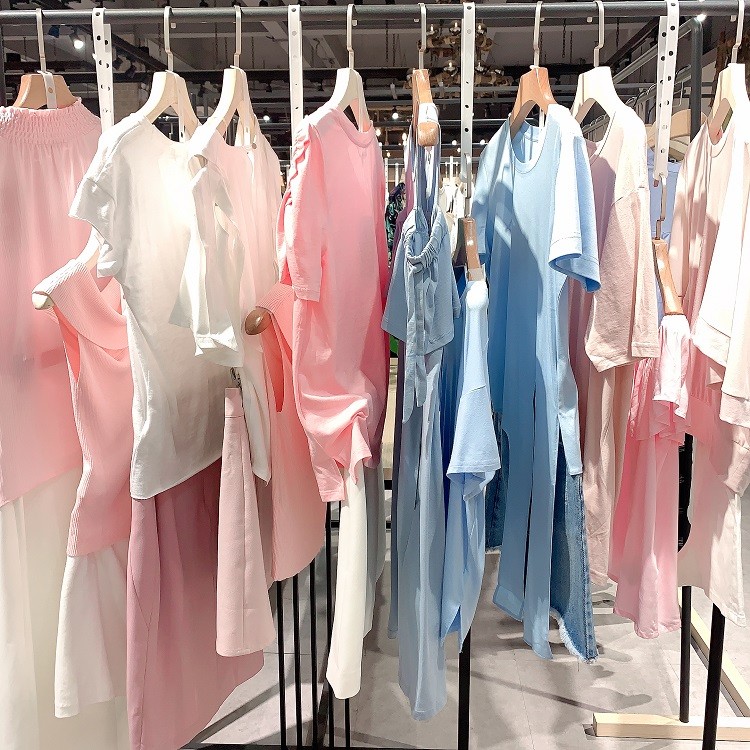 轻奢女装批发机构讲解桑蚕丝衣服的保养方法 轻奢女装批发机构讲解桑蚕丝衣服的保养方法