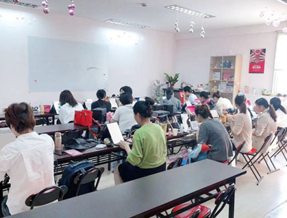 上海美容师培训学校介绍:男性护肤的妙计锦囊 上海美容师培训学校介绍:男性护肤的妙计锦囊