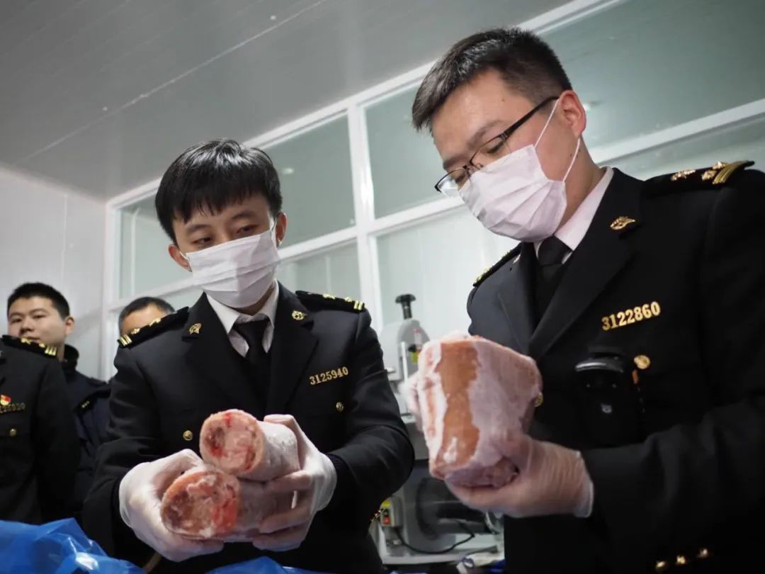 不同货物进行深圳进口清关时需要哪些资料?.jpg 不同货物进行深圳进口清关时需要哪些资料?.jpg