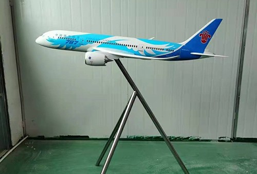 飞机模型.jpeg 飞机模型.jpeg