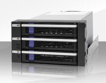 NVMe硬盘盒1.jpg